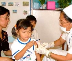 Vì sao phải tiêm vaccine nhắc lại?